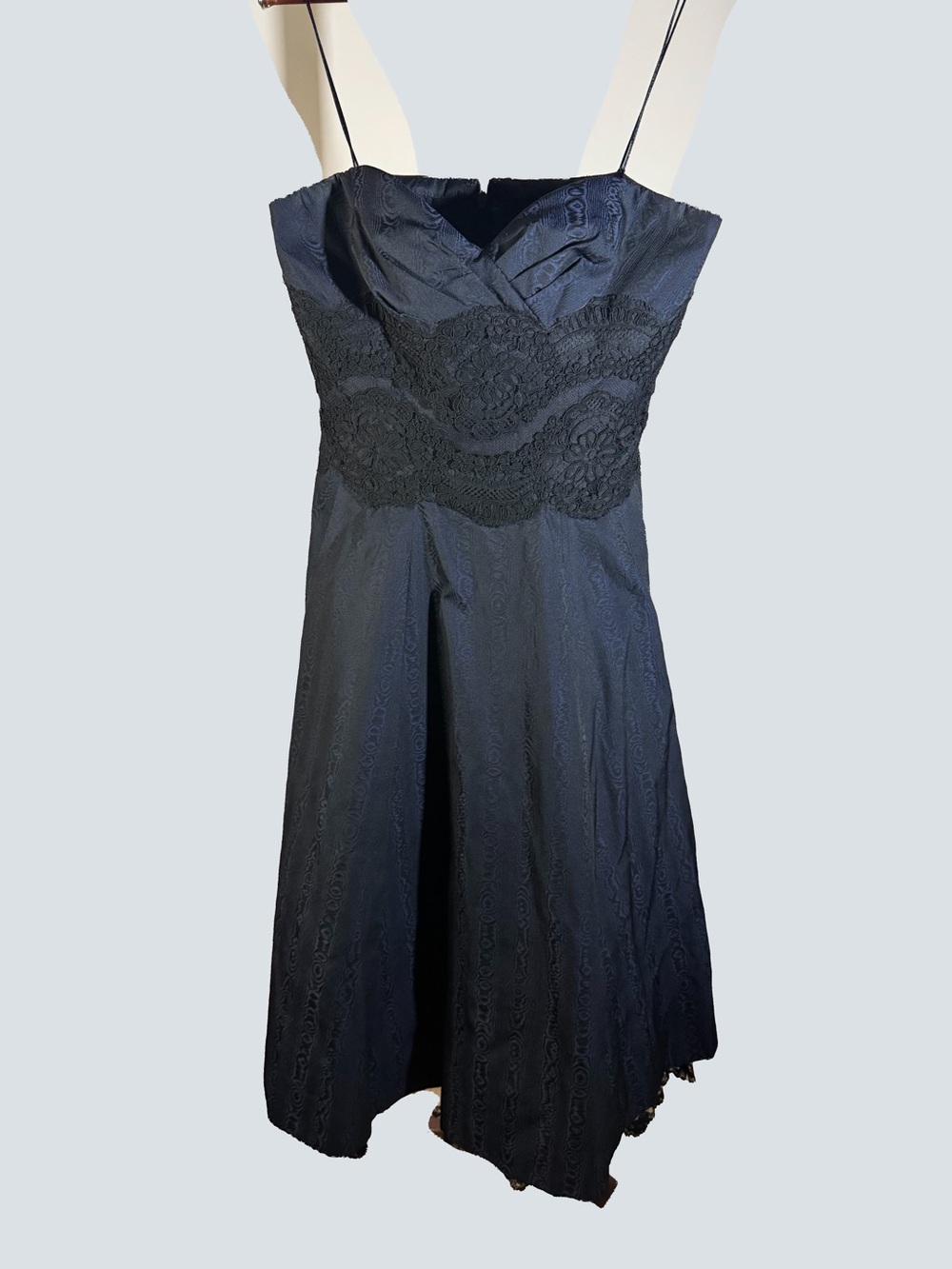 Carmen Marc Valvo Navy & Black Lace Strapless Cocktail Dress | Size 2